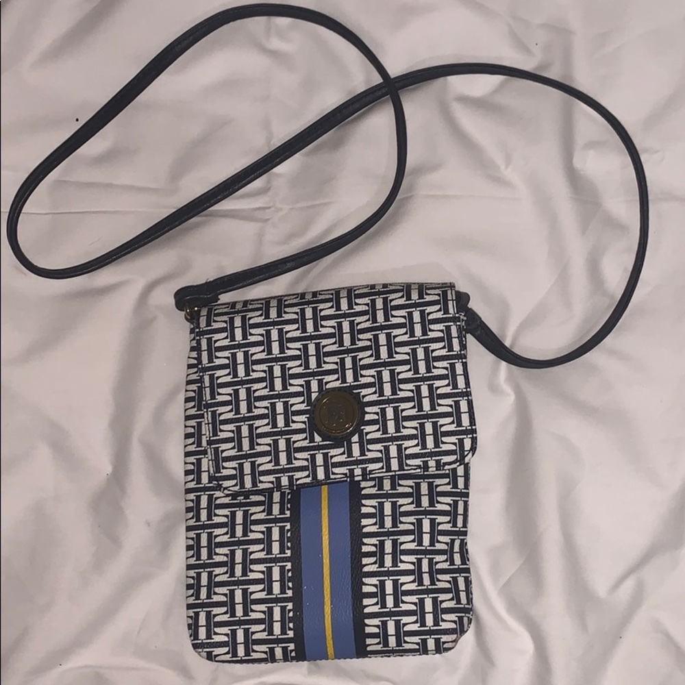 Tommy Hilfiger side bag